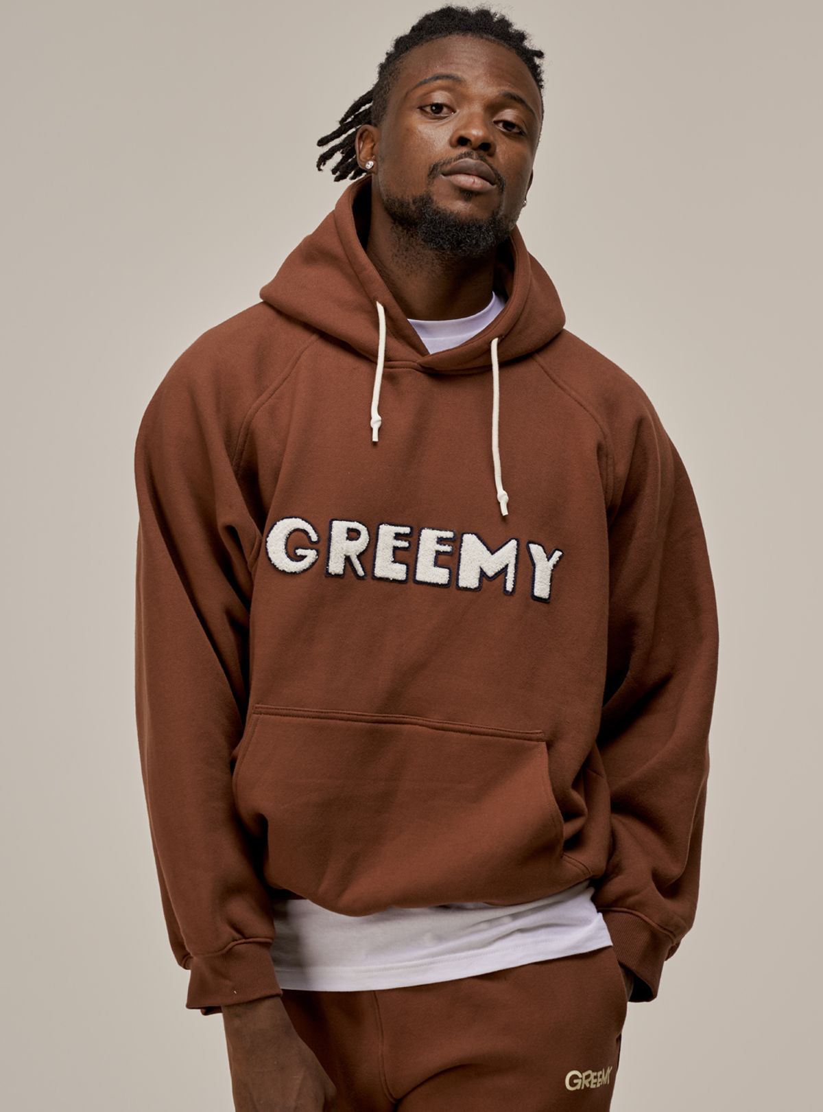 그리미(GREEMY) BOOKLE LOGO HOODIE(BROWN)
