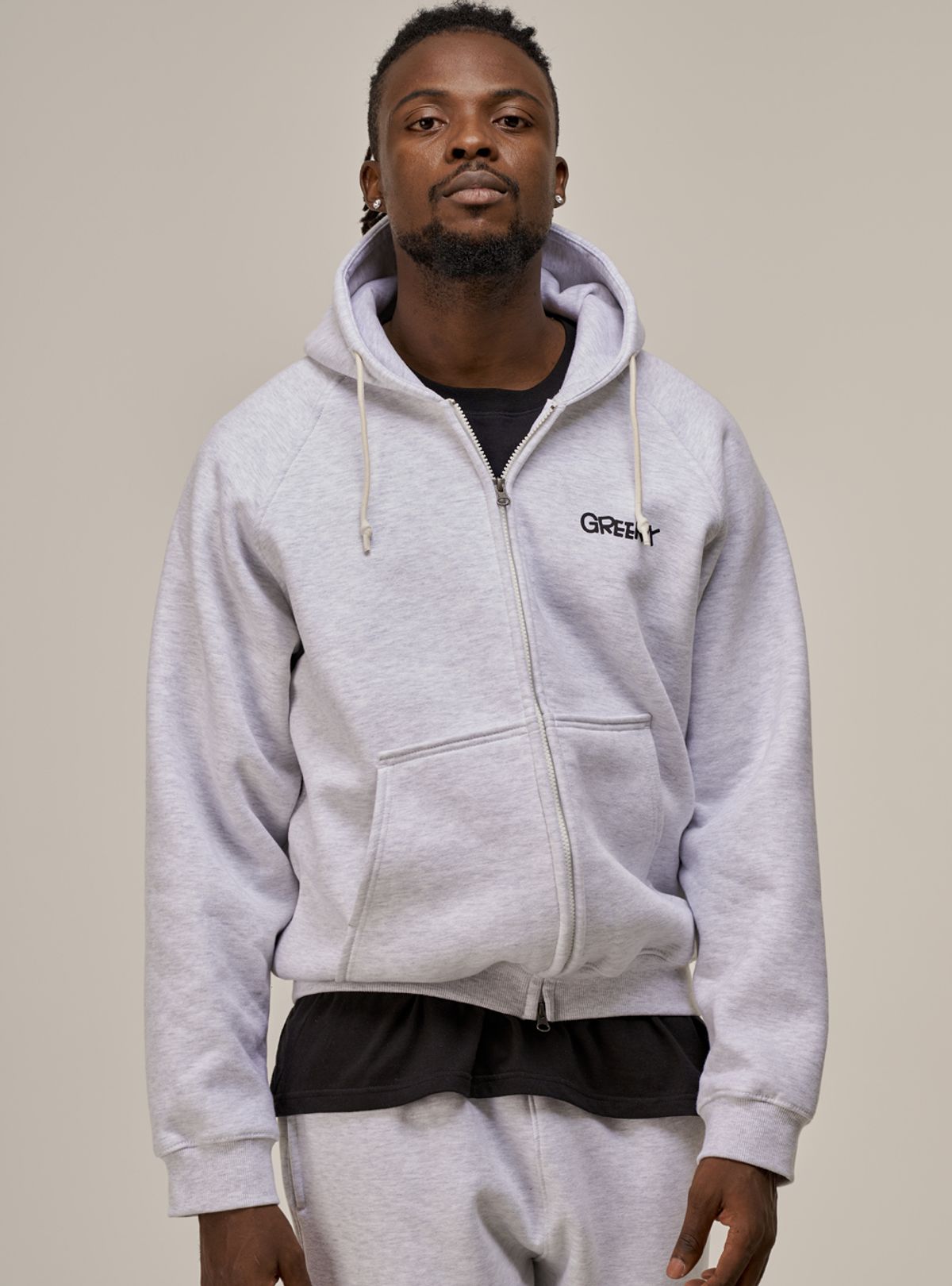 그리미(GREEMY) SMALL LOGO HOODIE ZIP-UP (MELANGE GREY)