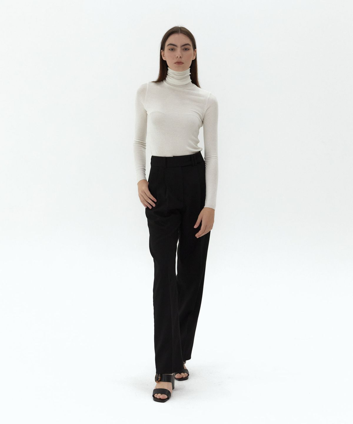 38컴온커먼(38COMEONCOMMON) 21AU SOFT SLIM TURTLENECK T-SHIRTS (IVORY)