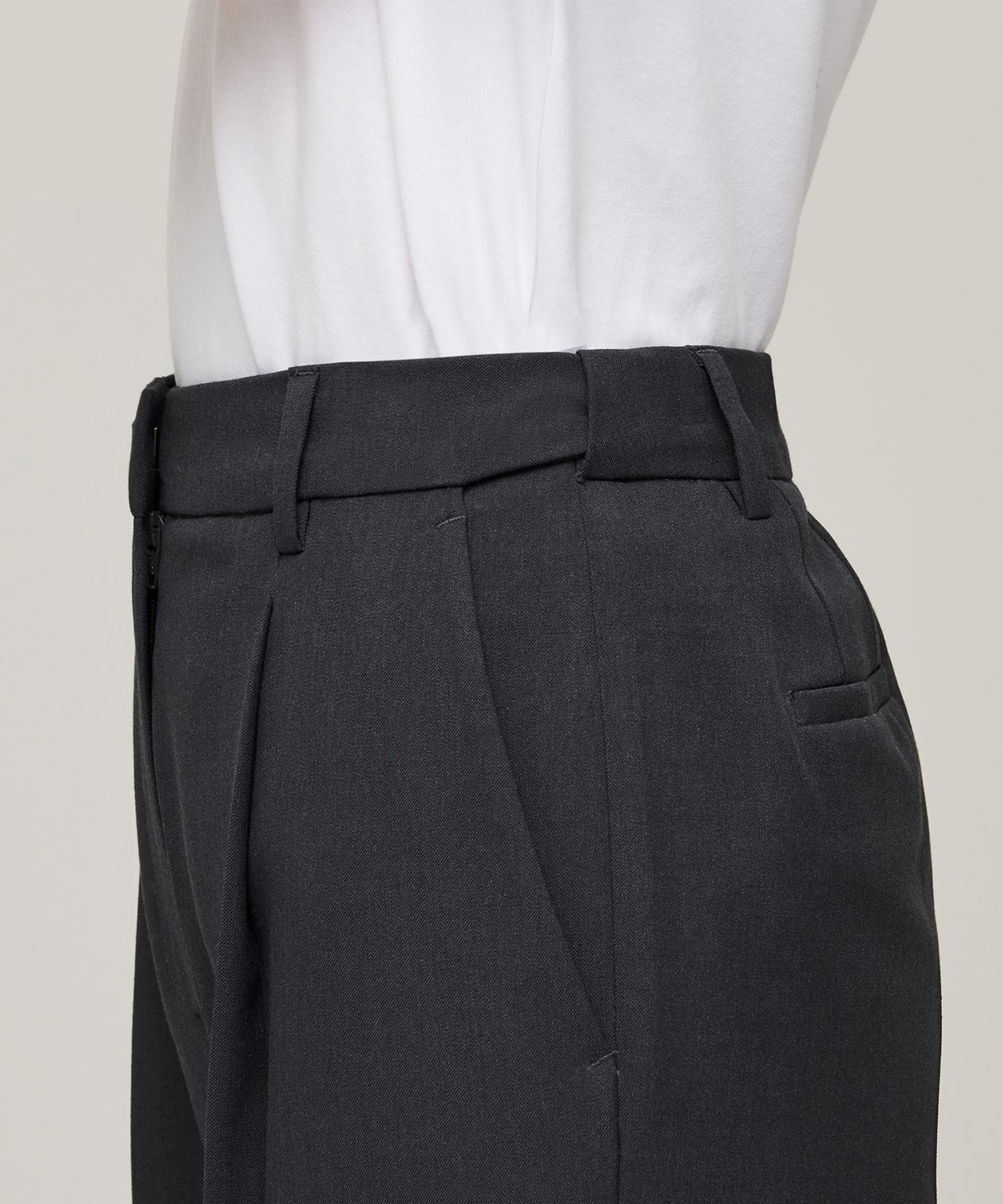 무신사 스탠다드 우먼(MUSINSA STANDARD WOMAN) 우먼즈 배기 테이퍼드 히든 밴딩 슬랙스 [그레이]