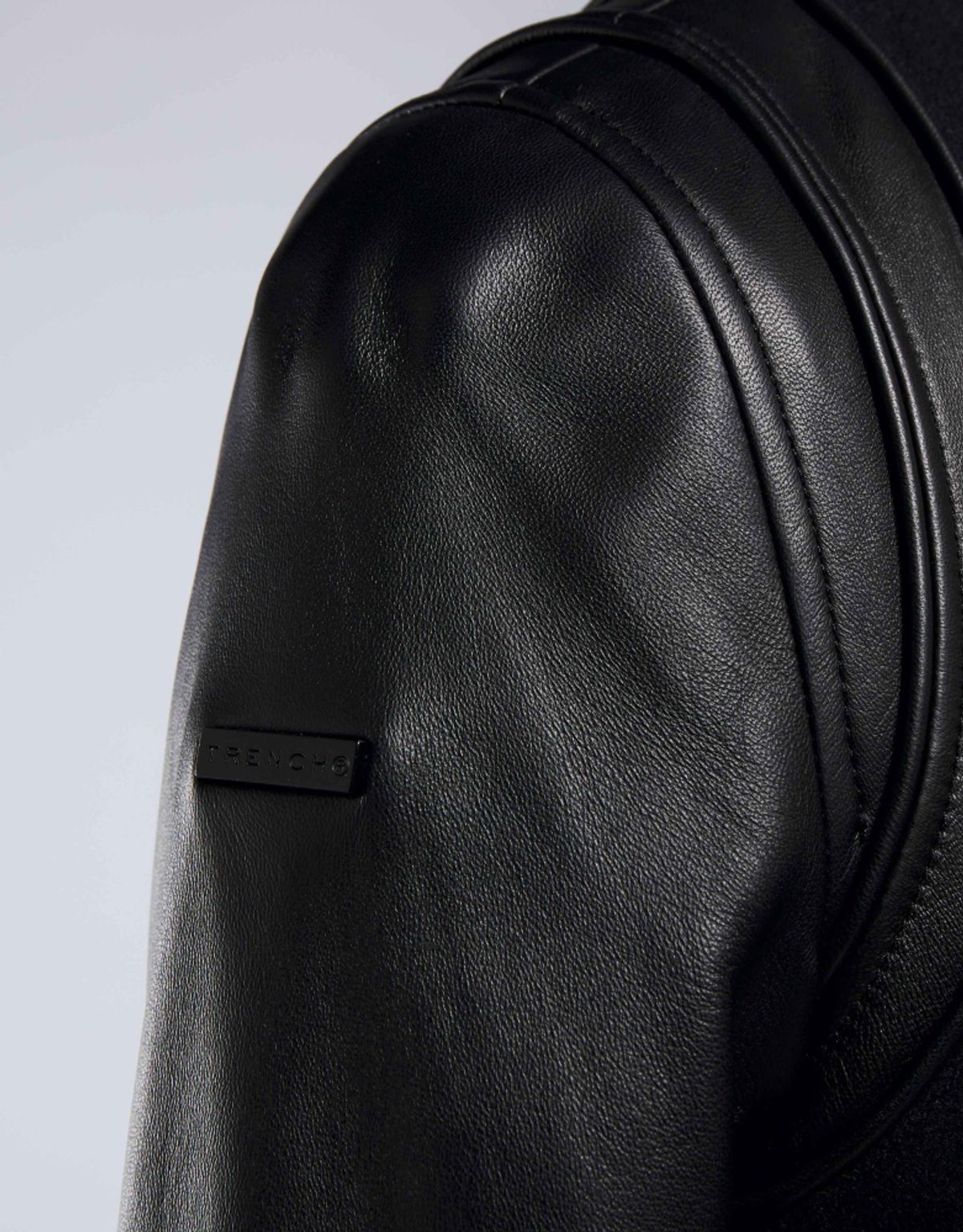 트렌치런던(TRENCH LONDON) 스타디움  레더 재킷 (BLAKC/BLACK/BLACK)