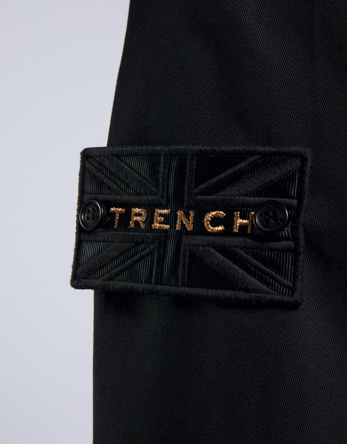 트렌치런던(TRENCH LONDON) 퀸 클래식 트렌치 코트 (BLACK/BLACK/GOLD)