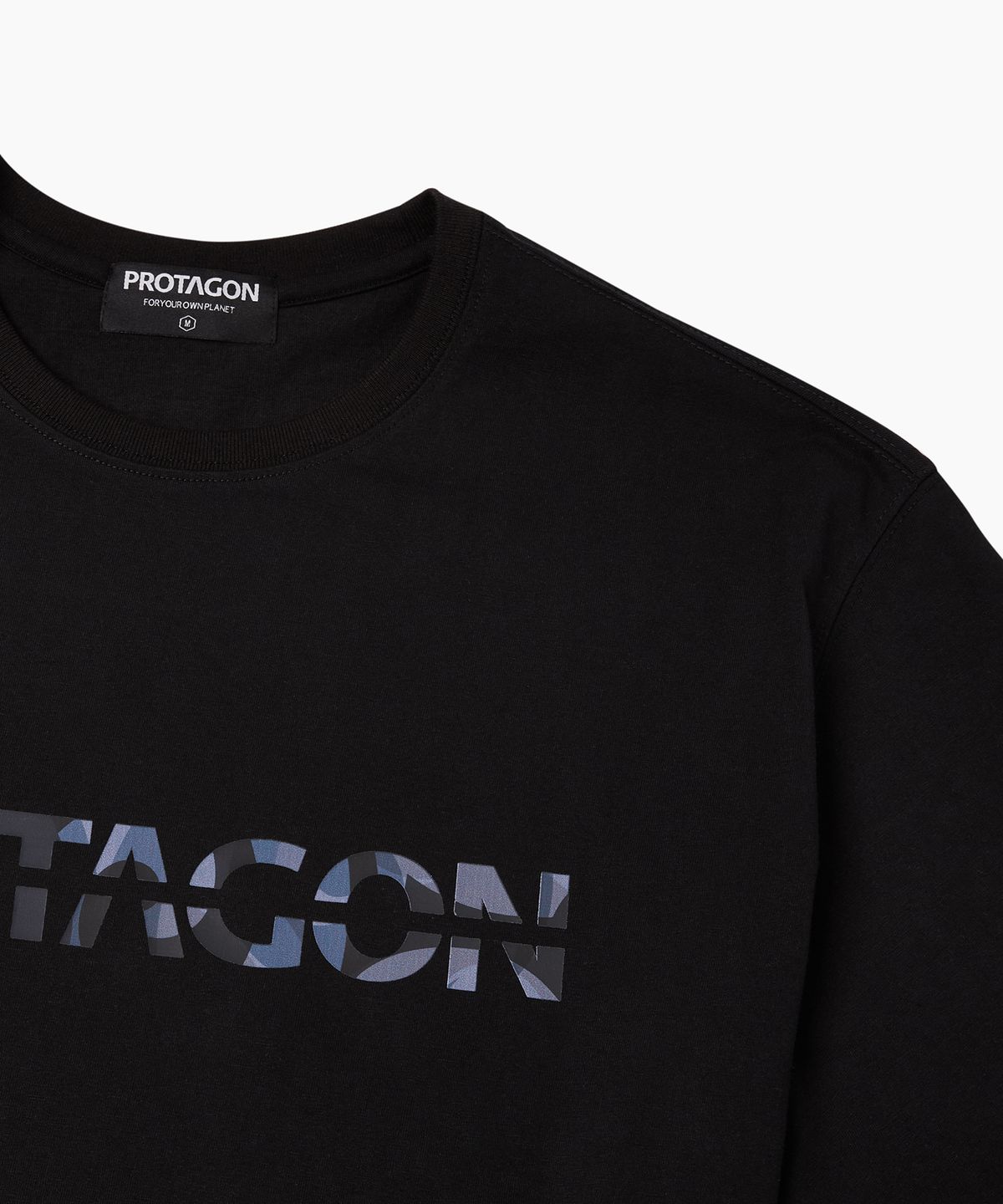 프로타곤(PROTAGON) Splashed Logo Short-sleeved Tee (Black)