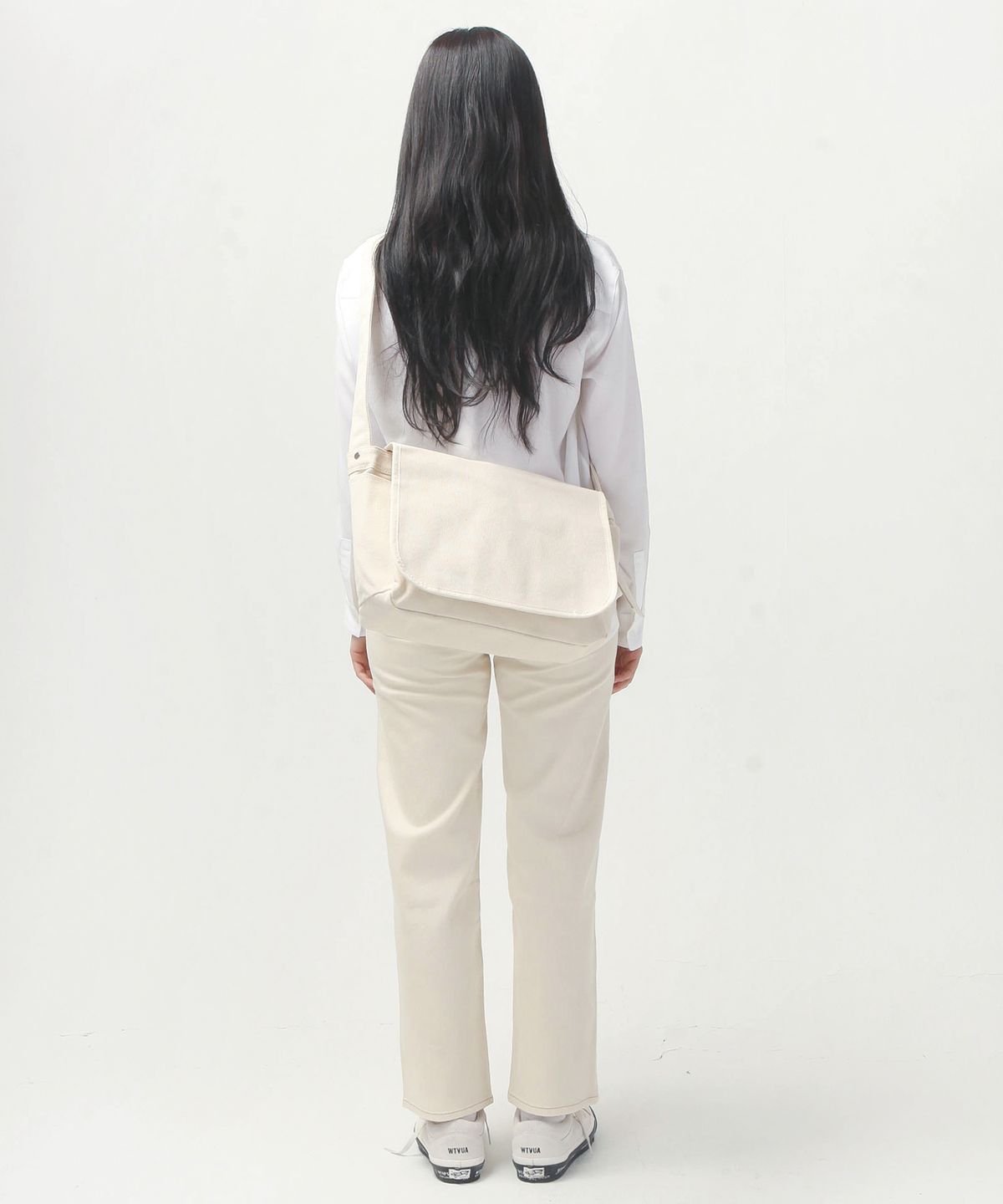 디포쉬(DEEPOCHE) 베이직 플랩 메신저 토트-네추럴