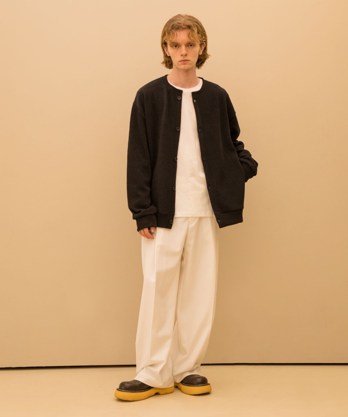 시그니처(SIGNATURE) 원턱 와이드 슬랙스[아이보리]