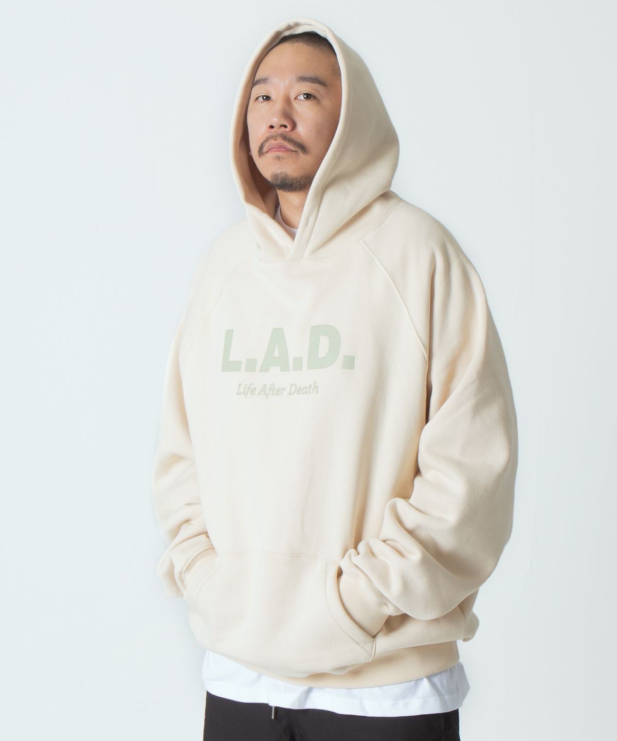 라드(LAD) LADH301 OG로고 기모 후드티 - 탄