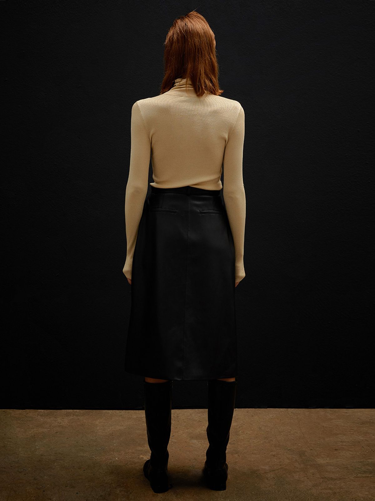 해브레스(HAVELESS) LEATHER MIDI SKIRT