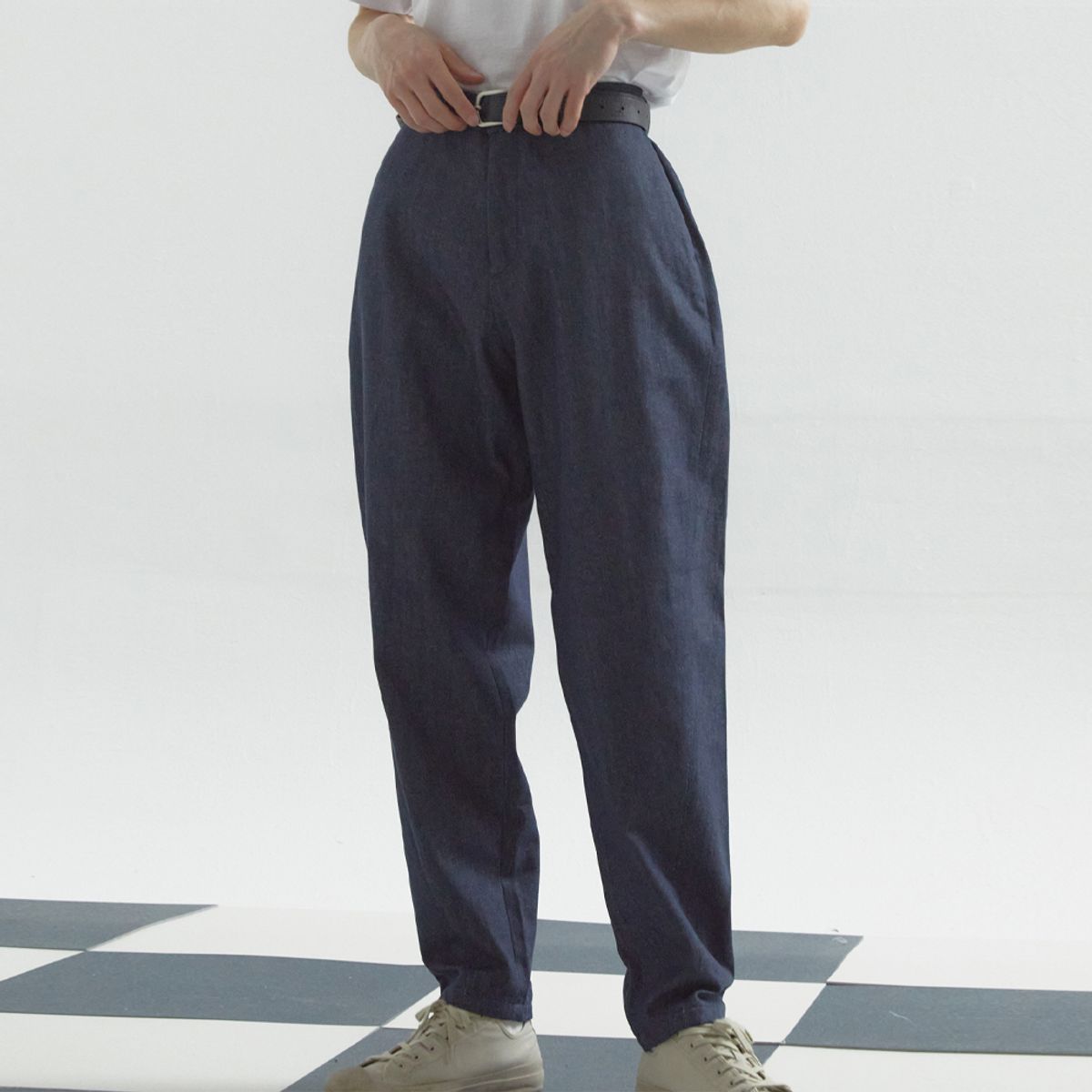 콘센트12(CONCENT12) Wild Denim Curved Pants Indigo