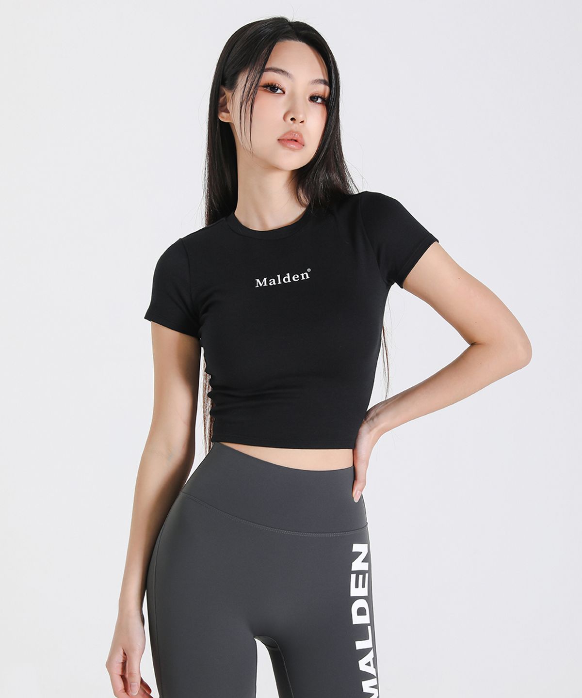 몰든(MALDEN) 스테디 크롭 티셔츠