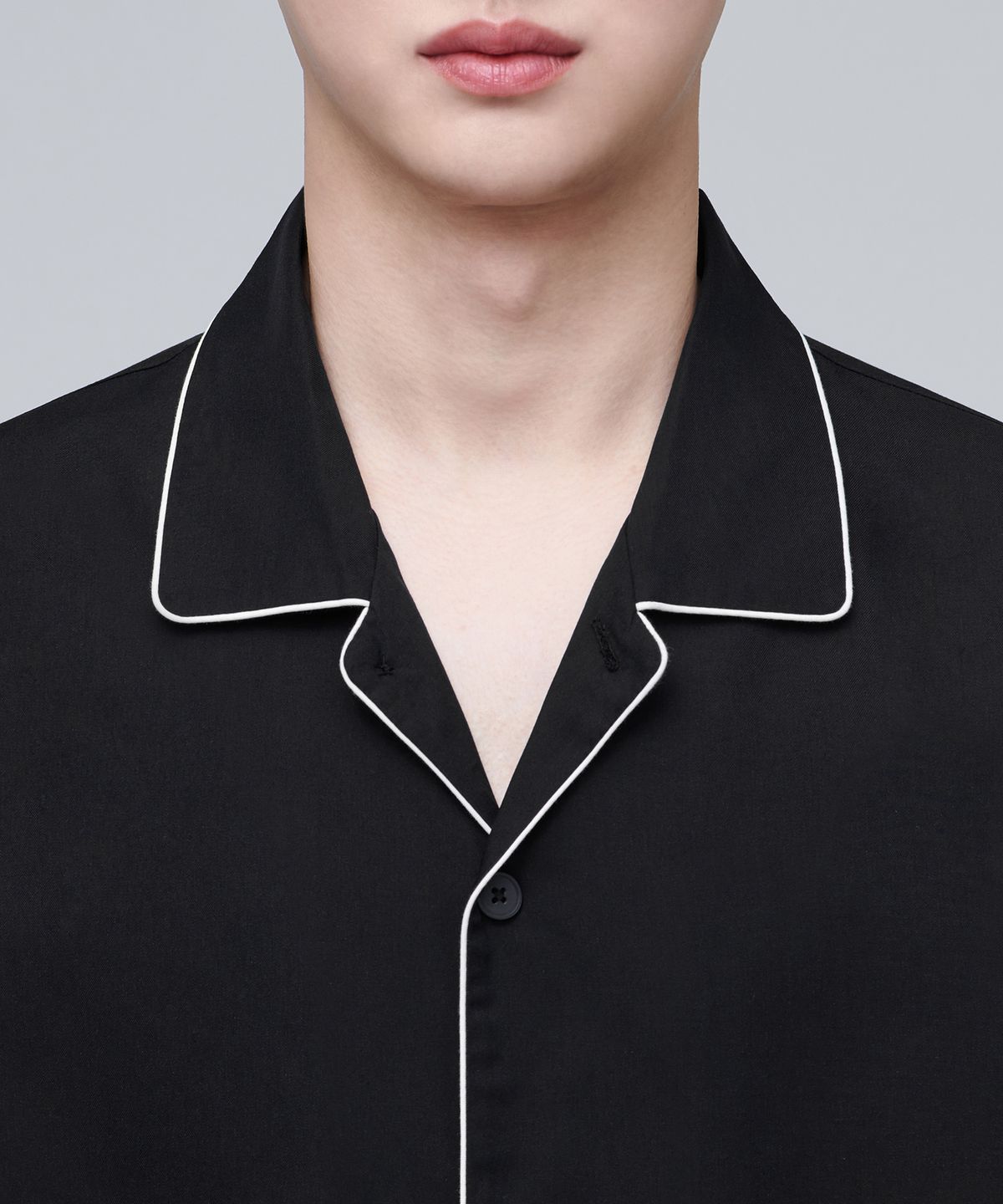 무신사 스탠다드(MUSINSA STANDARD) 코튼 텐셀 파자마 세트 [블랙/화이트]