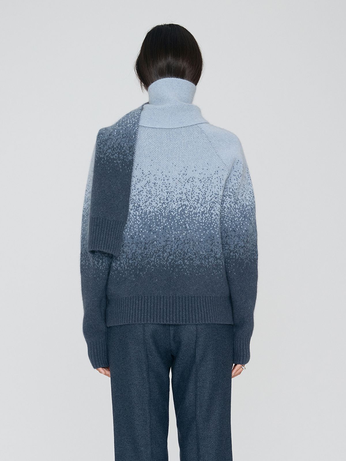 렘플레이스먼트(REMPLACEMENT) GRADATION JACQUARD MUFFLER - INDIGO DENIM