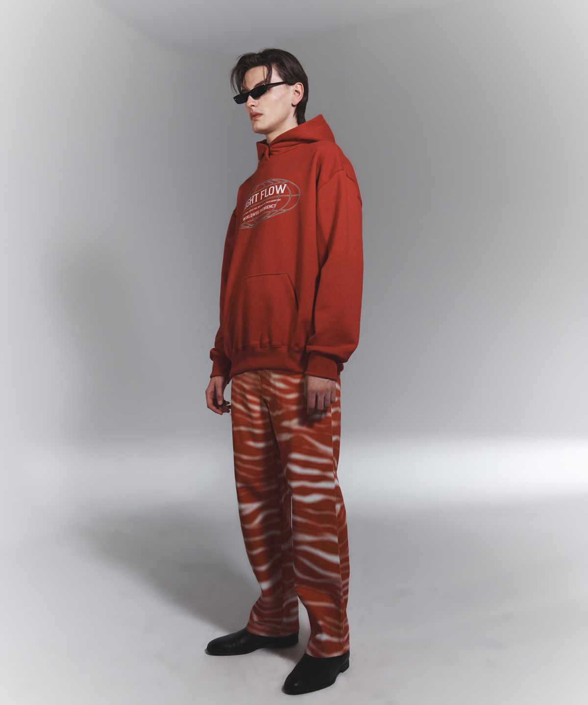나이트플로우(NIGHT FLOW) Worldwide Emergency Backbone Dna Hoodie (RED)