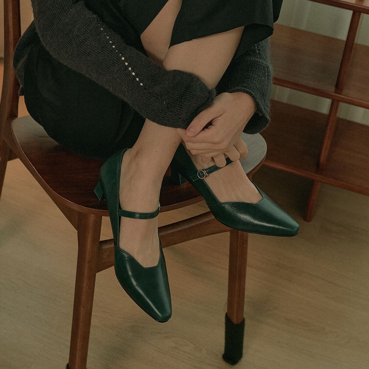 케리제이드(KERRIJADE) Rare Maryjane Pumps_Green