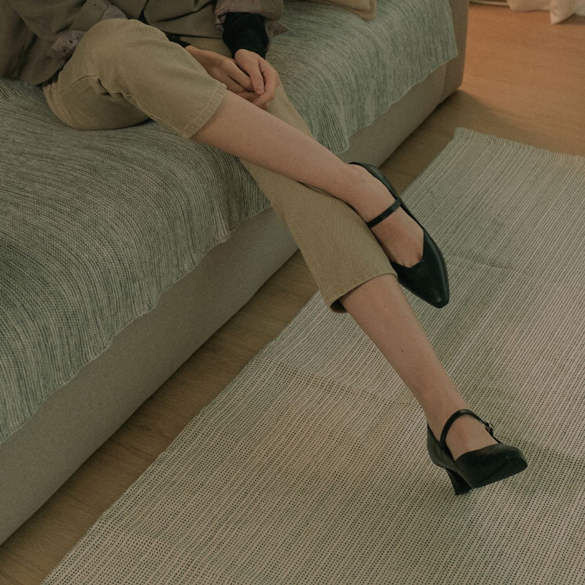케리제이드(KERRIJADE) Rare Maryjane Pumps_Black