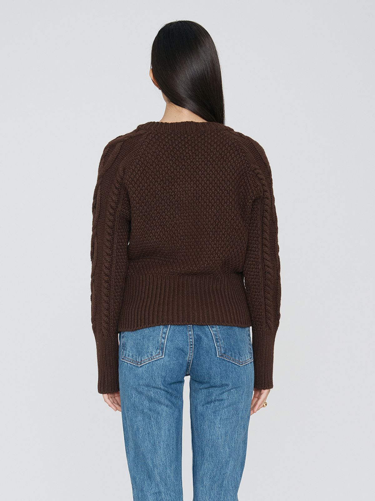 렘플레이스먼트(REMPLACEMENT) HALF & HALF CABLE V-NECK KNIT -BROWN