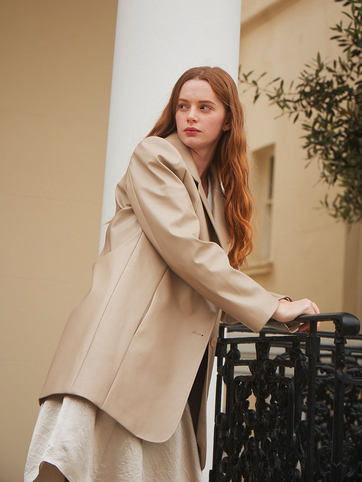 아마듀(AMARDEW) leather line jacket_beige