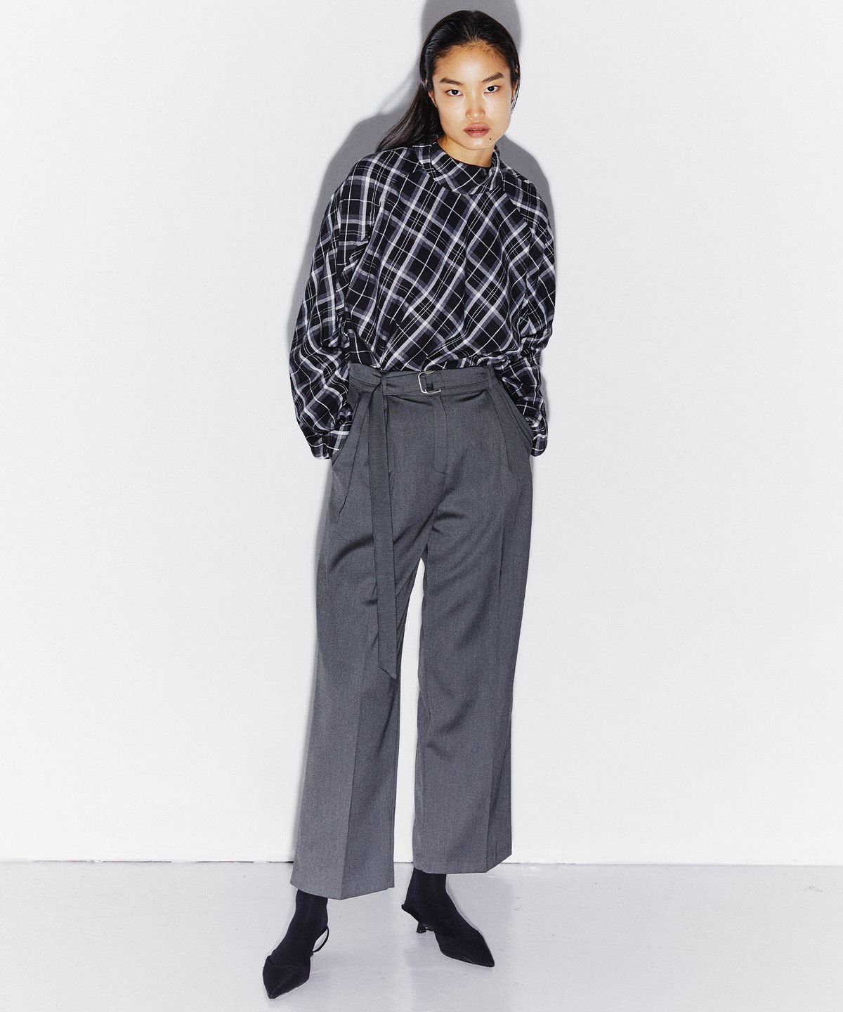킴도(KIMDOH) BELT WIDE PANTS CHARCOAL GRAY