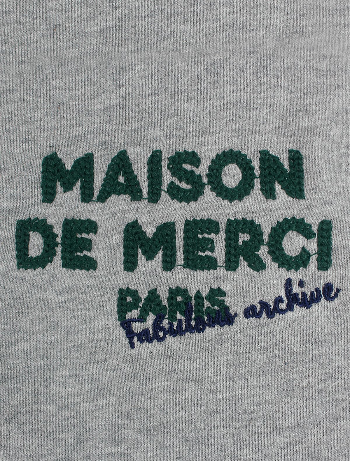 라 메종 스튜디오(LA MAISON STUDIO) UNISEX 레귤러핏 MAISON체인자수 반집업 멜란그레이(FCB3TS322M)