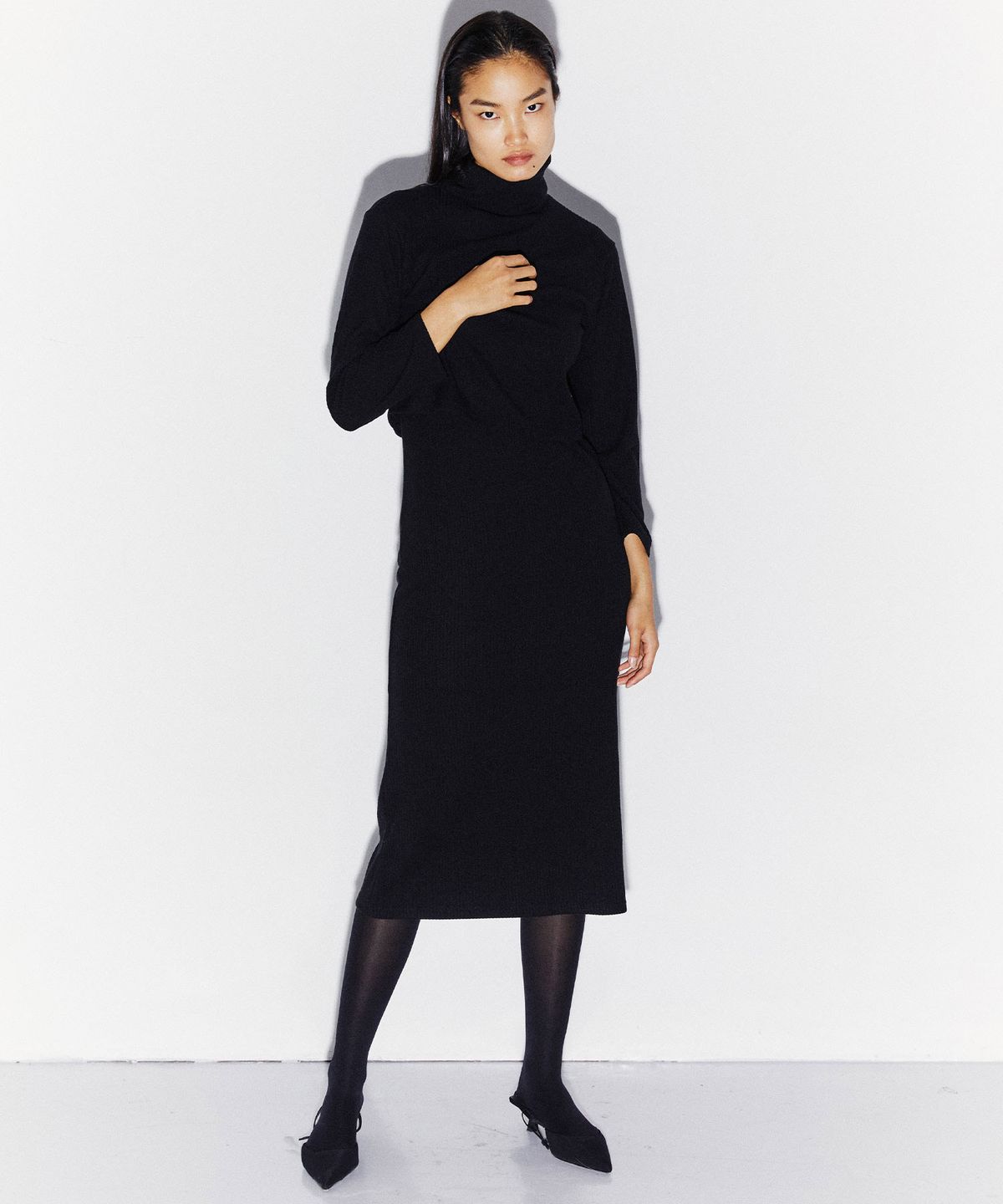 킴도(KIMDOH) CROP TURTLENECK SWEATER V-NECK DRESS SET BLACK