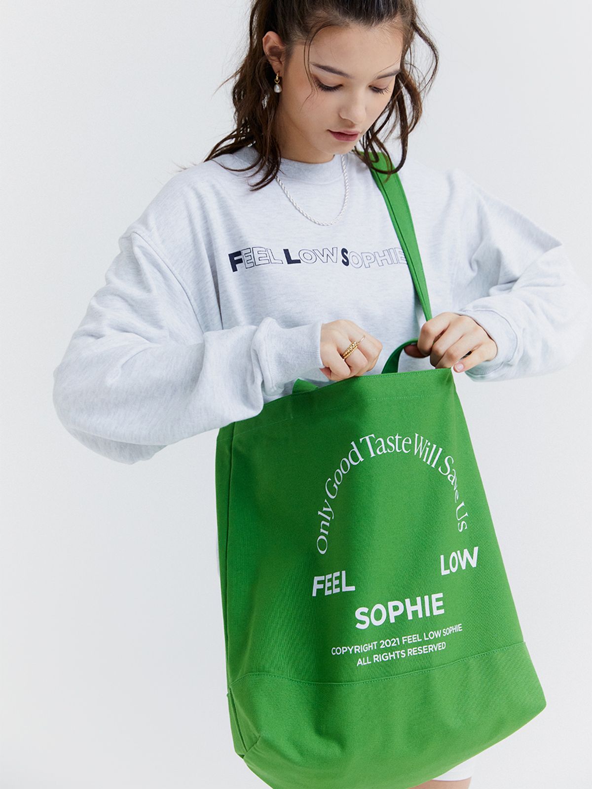 필로소피(FEEL LOW SOPHIE) 로고 에코백 그린