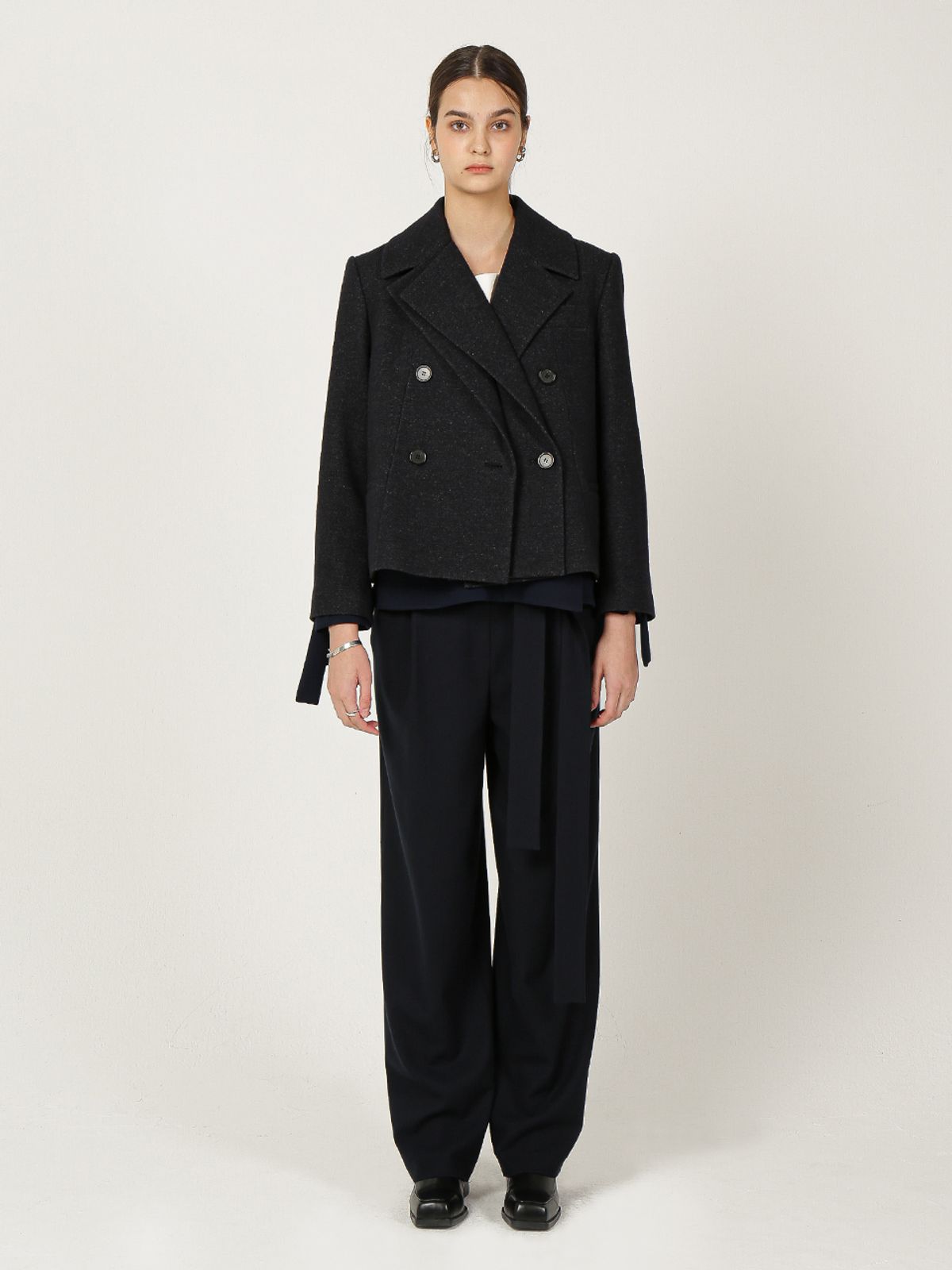 르이엘(LE YIEL) Overlap Panel Wool Jacket_Navy 오버랩 패널 울 자켓_네이비
