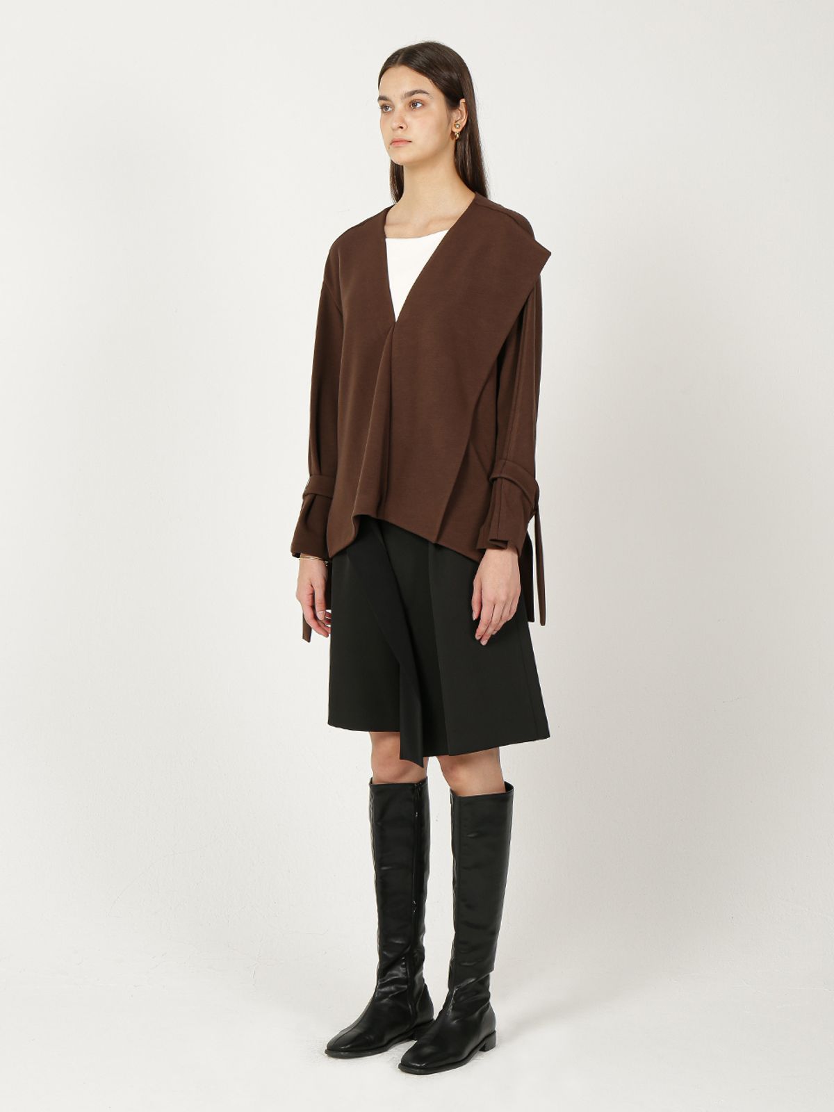 르이엘(LE YIEL) Color Block Blouse_Brown 컬러 블럭 블라우스_브라운