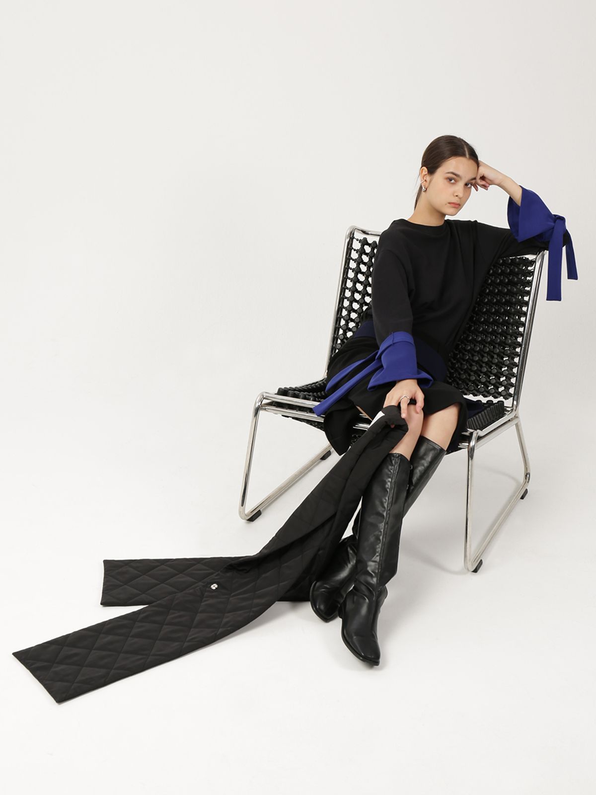르이엘(LE YIEL) Color Block Midi Skirt_Black 컬러 블럭 미디 스커트_블랙