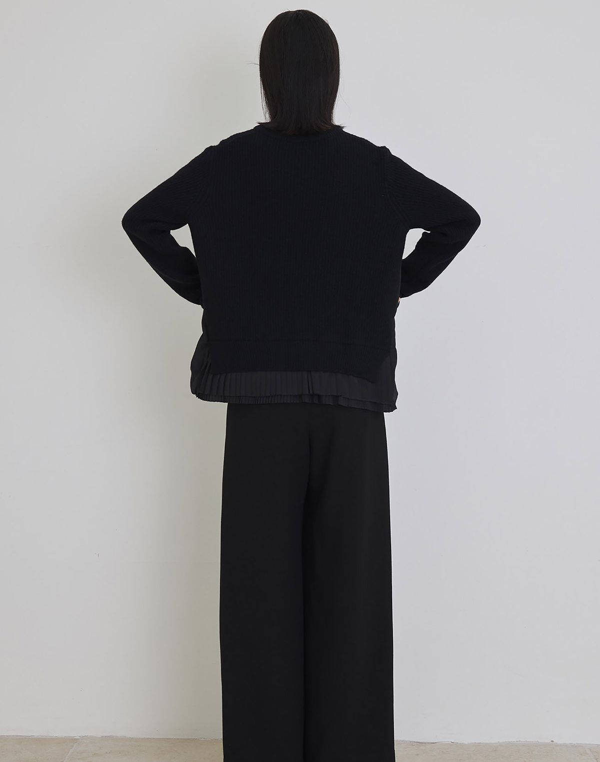 마누엘 에 기욤(MANUELLE ET GUILLAUME) Alpaca pleats knit real black