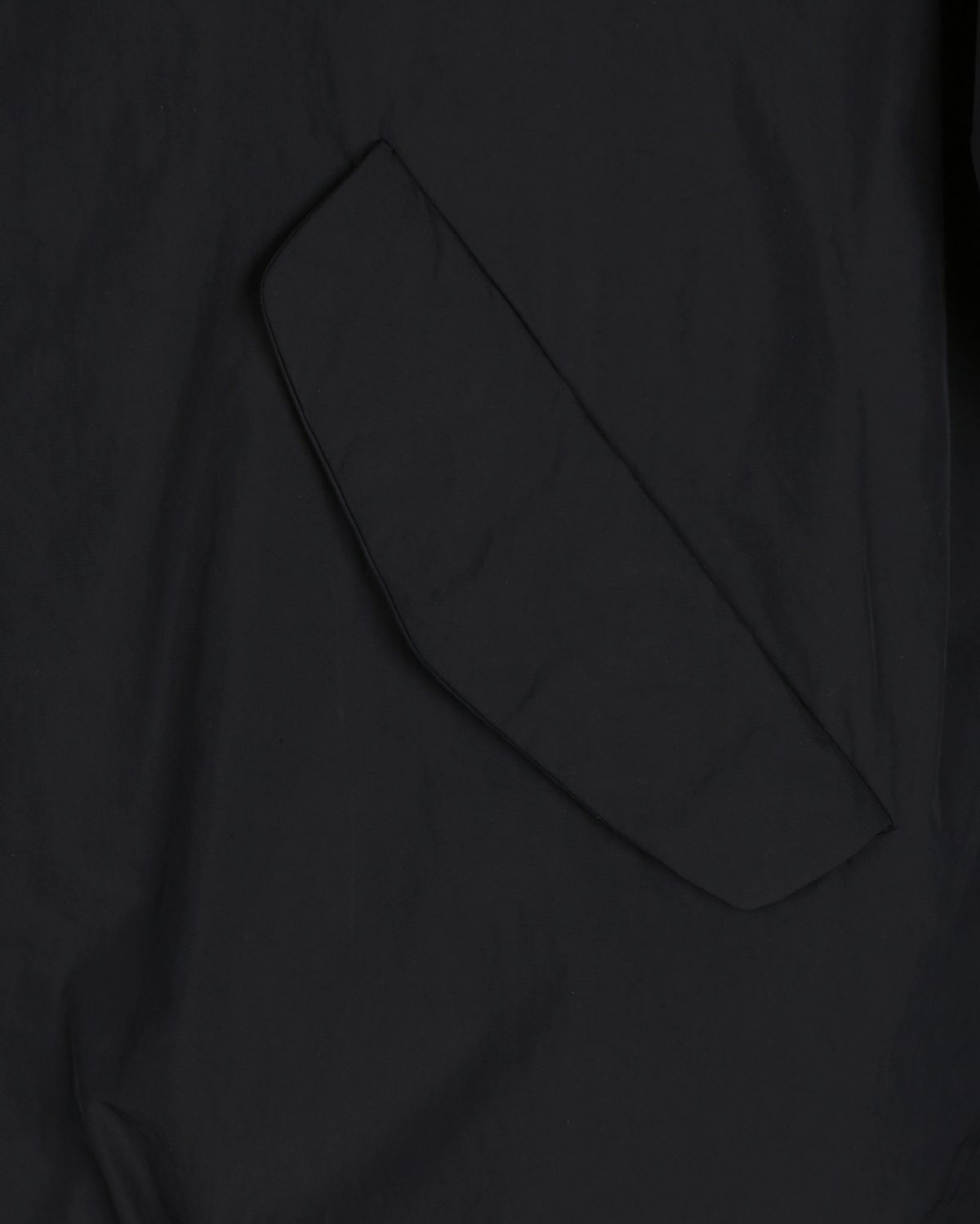 비슬로우(BESLOW) OVERSIZED M65 HOOD SHORT DOWN PARKA BLACK