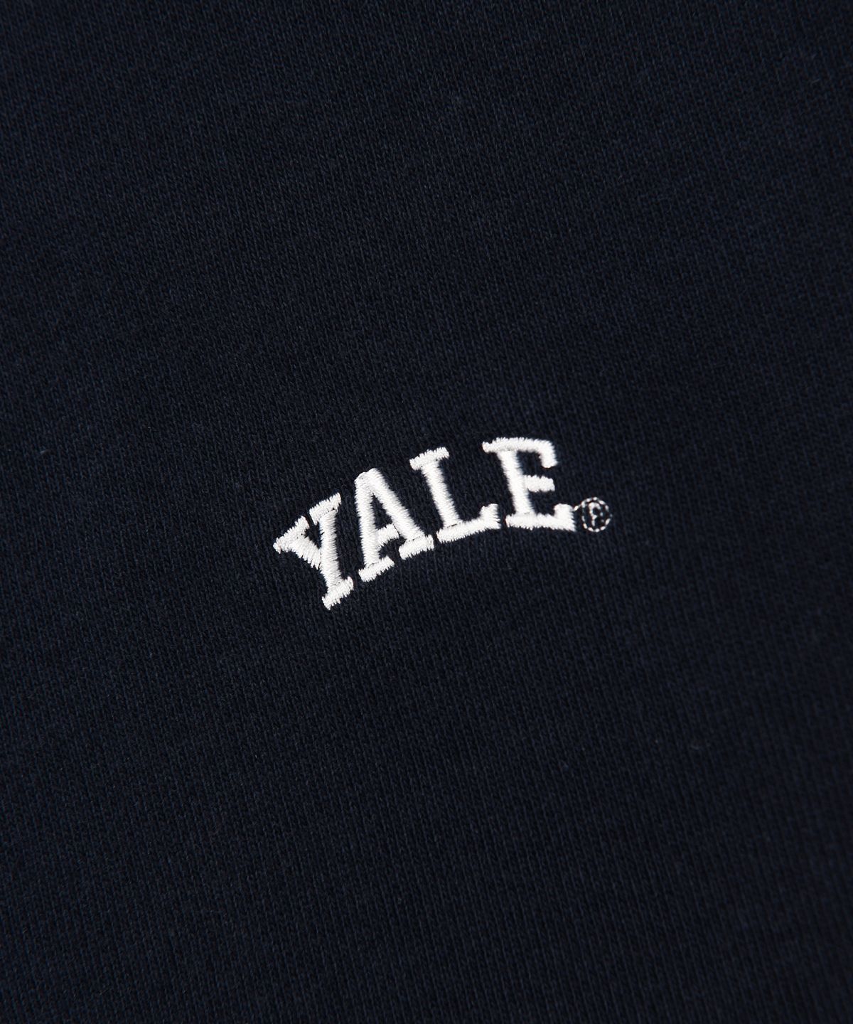 예일(YALE) 스몰아치 스웨트셔츠_네이비