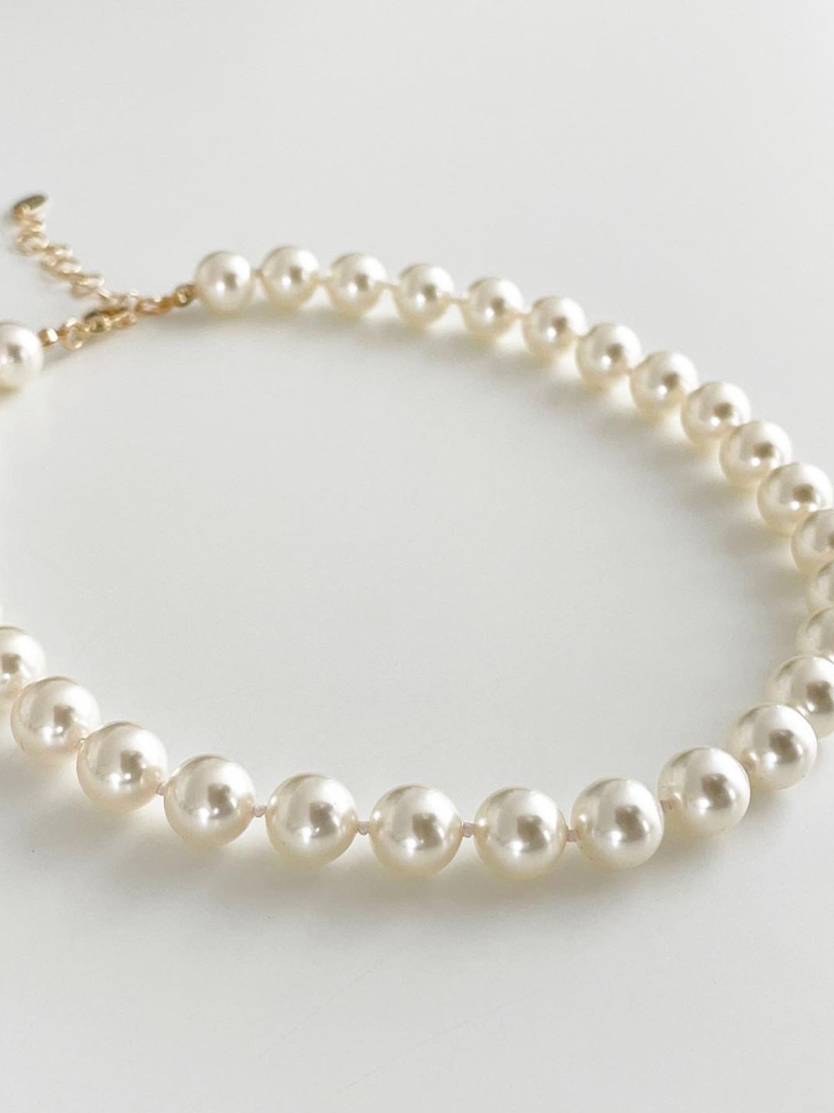 엘리오나(ELYONA) Classic Pearl Necklace (10mm)