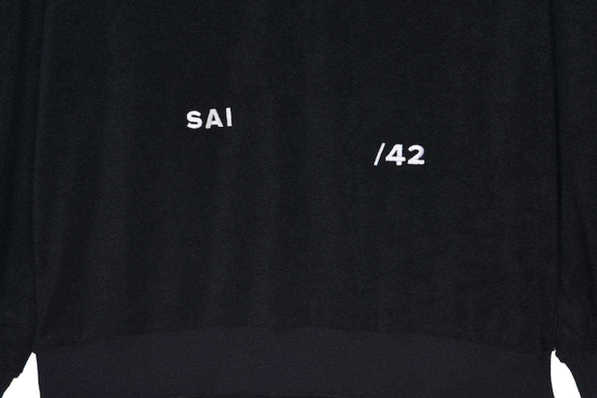 사이(SAI) 002 롱슬리브 로고 폴로티  블랙