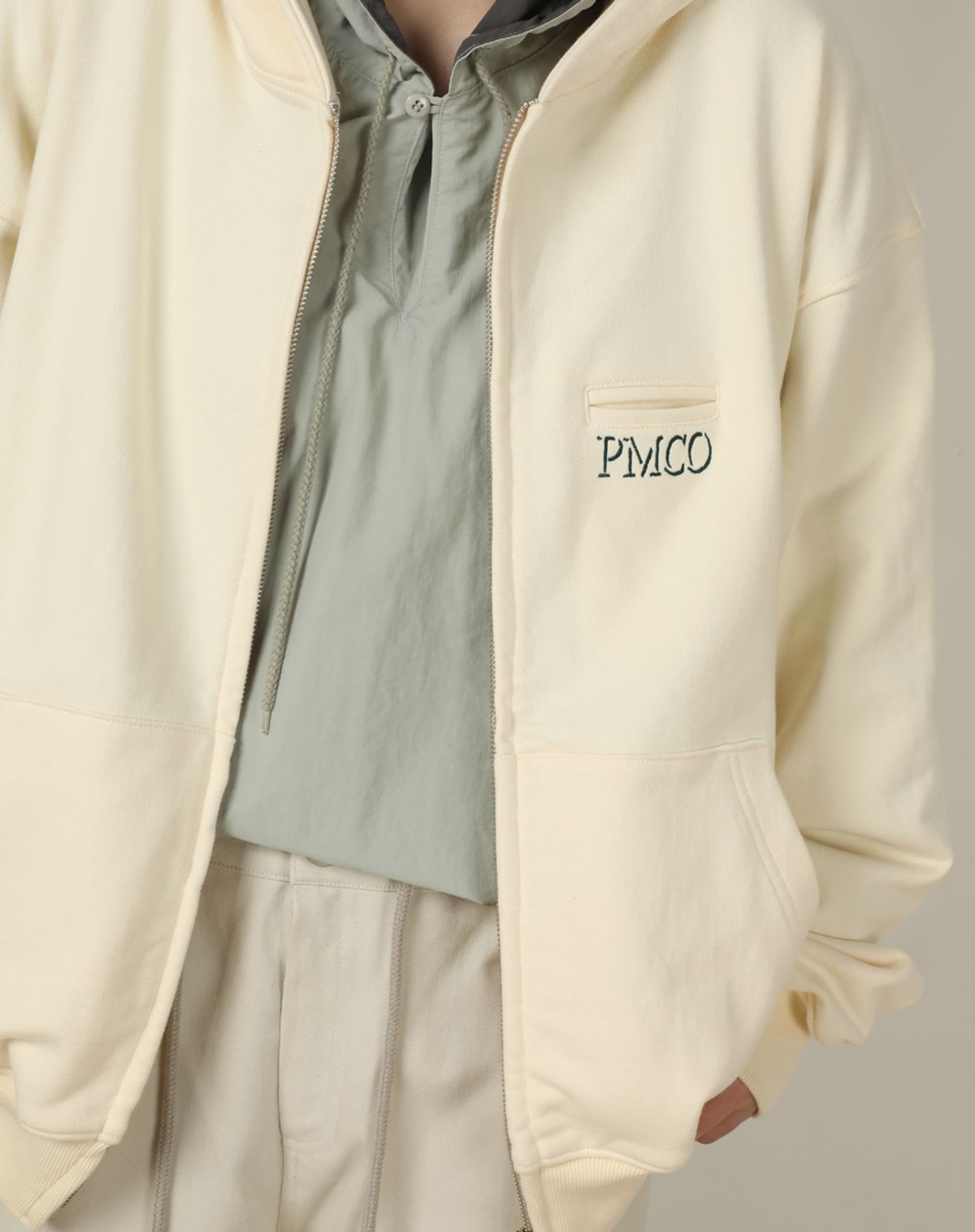 피엠코(PMCO) 포켓 후드집업 (크림)