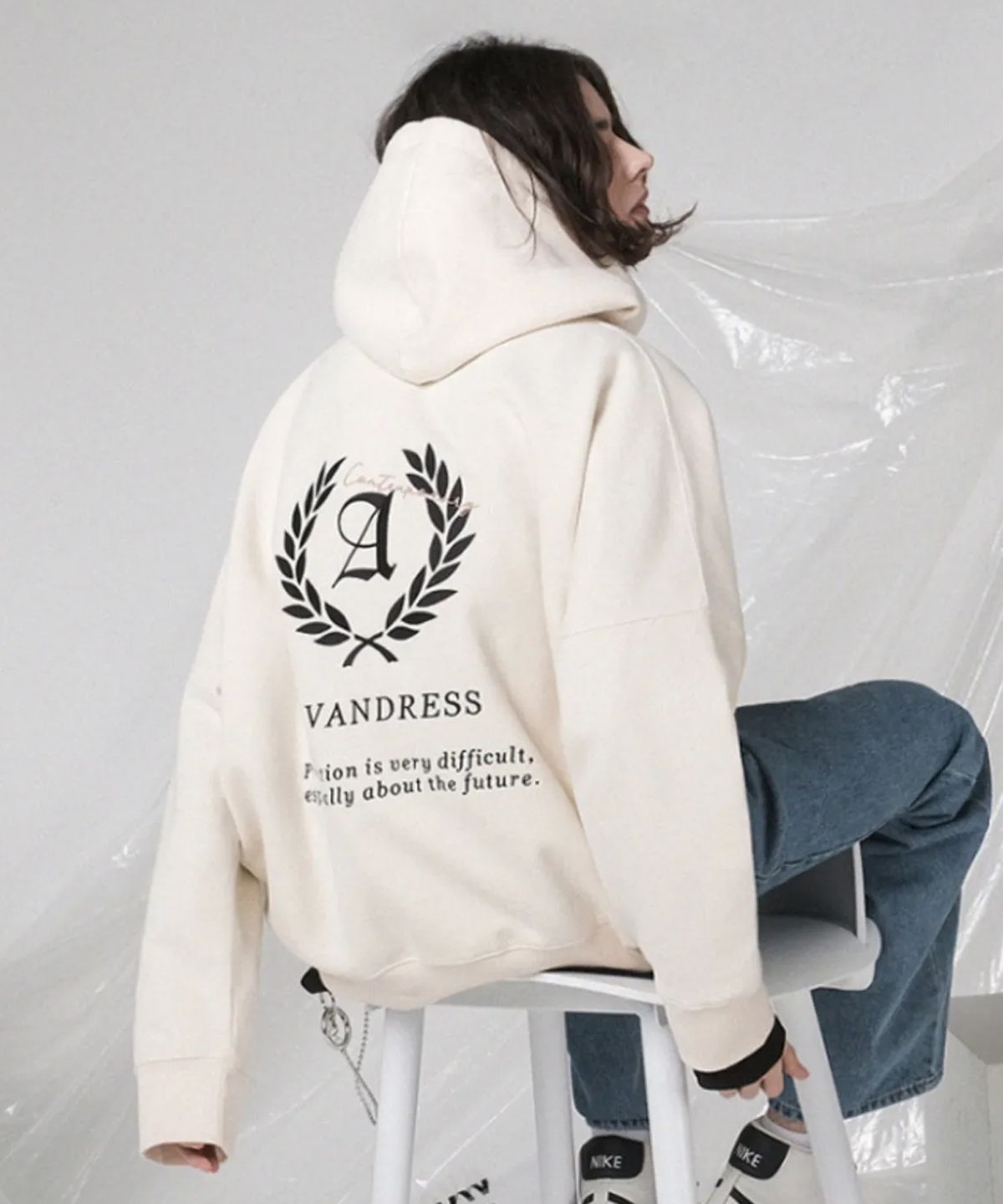어반드레스(AVANDRESS) UNISEX LAUREL OVERSIZED HOODIE PURPLE