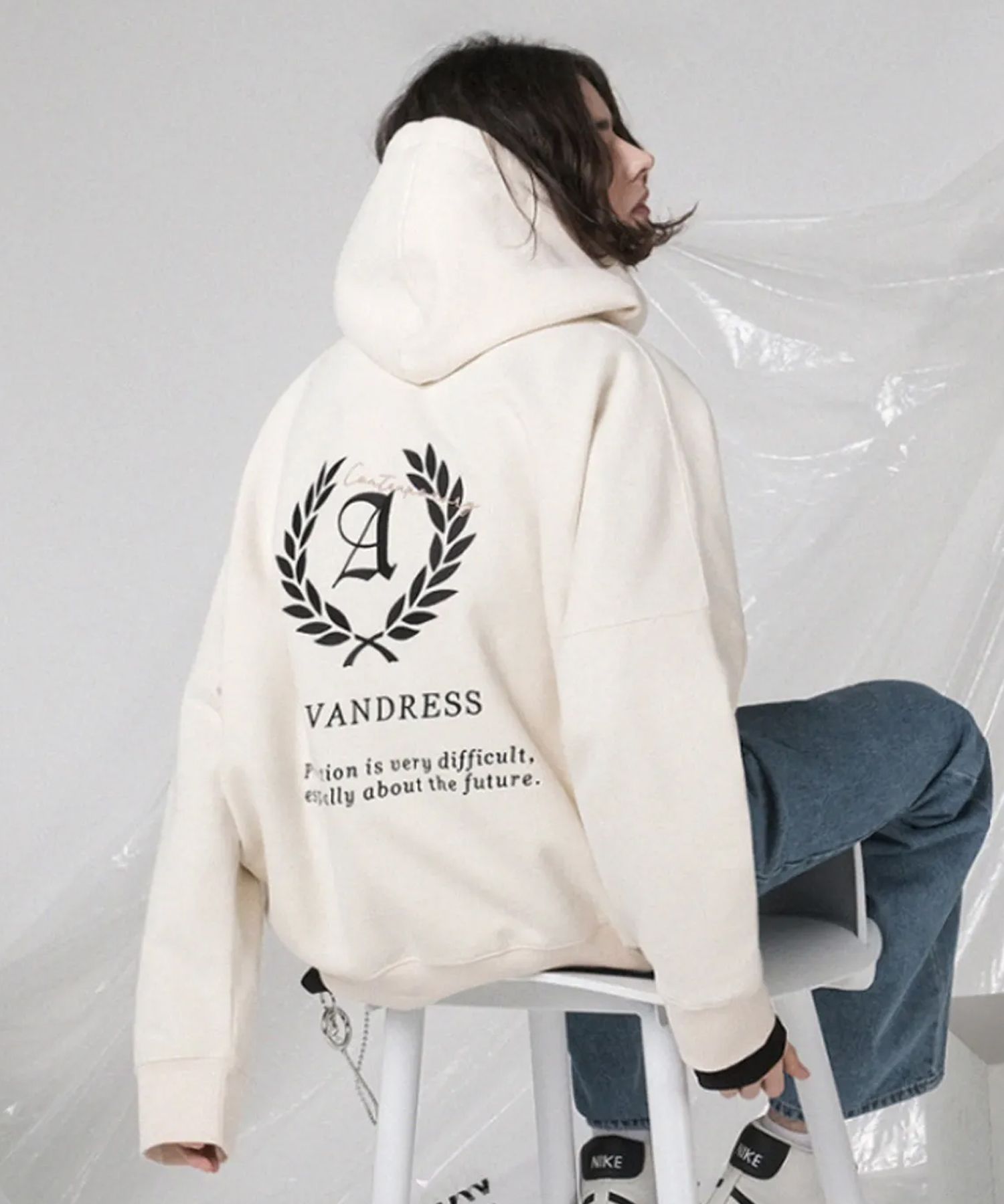 【AVANDRESS】送料・関税込★UNISEX LAUREL OVERSIZED HOODIE AVANDRESS】送料・関税込☆UNISEX LAUREL OVERSIZED HOODIE