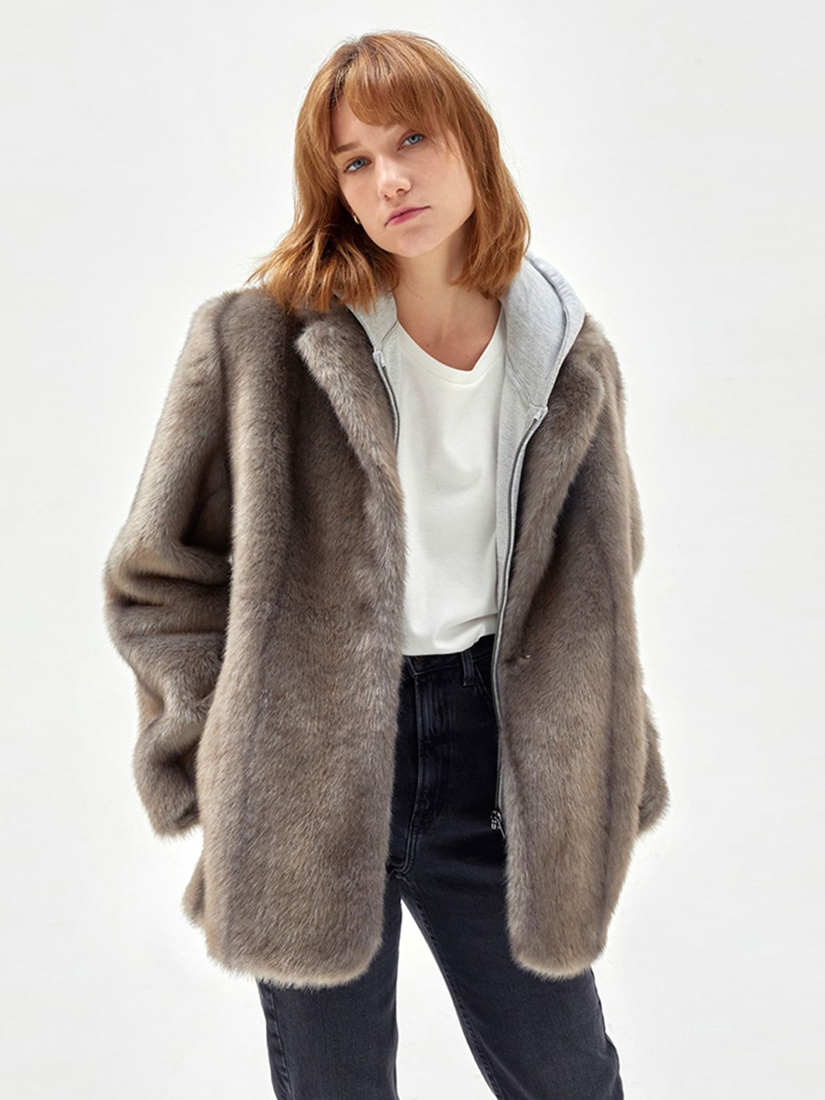 해브레스(HAVELESS) JENNIE FAUX FUR MUSATNG JACKET GREY