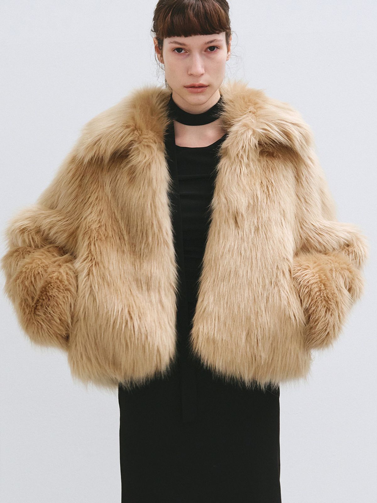 해브레스(HAVELESS) HAILEE FAUX FUR JACKET BEIGE