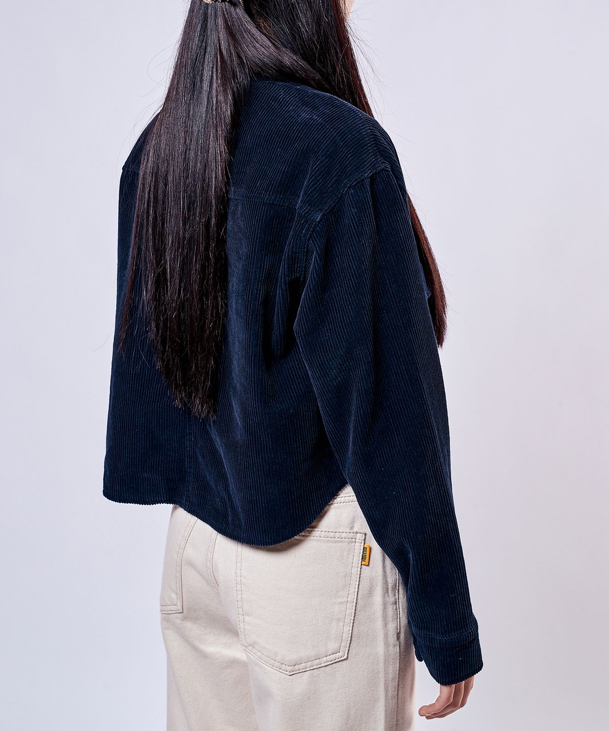 필로그램(PHILOGRAM) 코듀로이 크롭 셔츠(Navy)