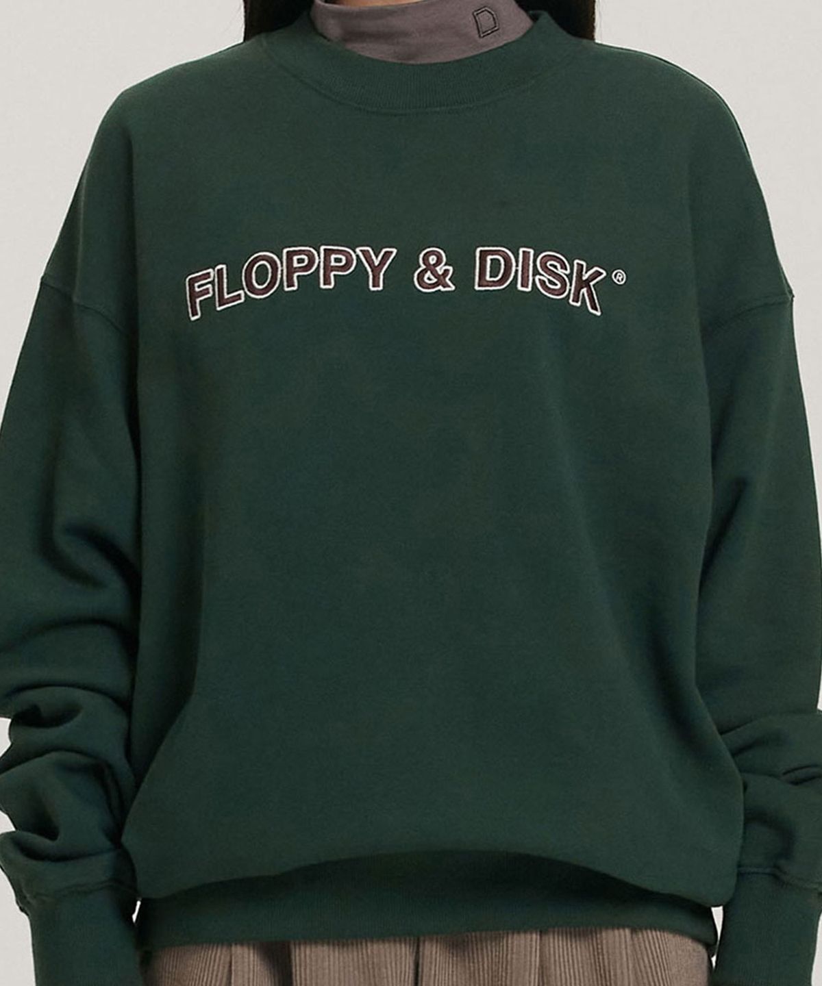 플로피엔디스크(FLOPPY&DISK) 스펠아웃 스웨트셔츠_그린