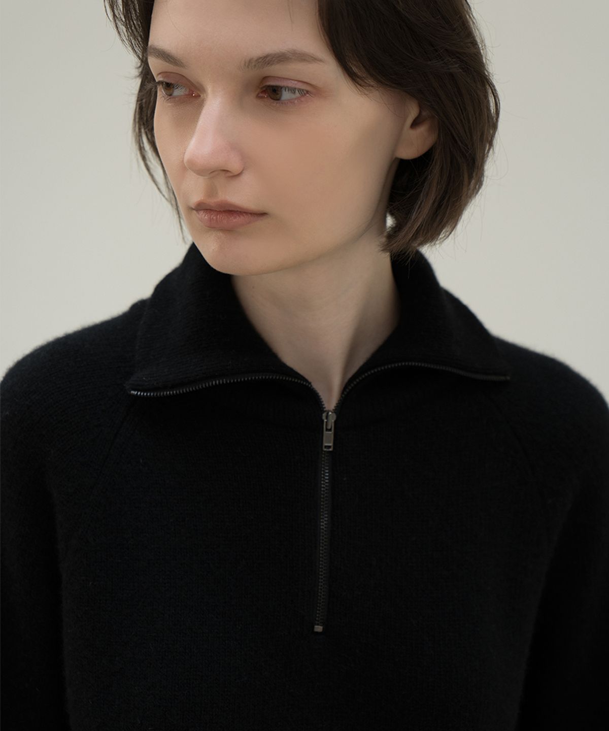 르바(LEVAR) Half Zip-up Cashmere Knit (Black)