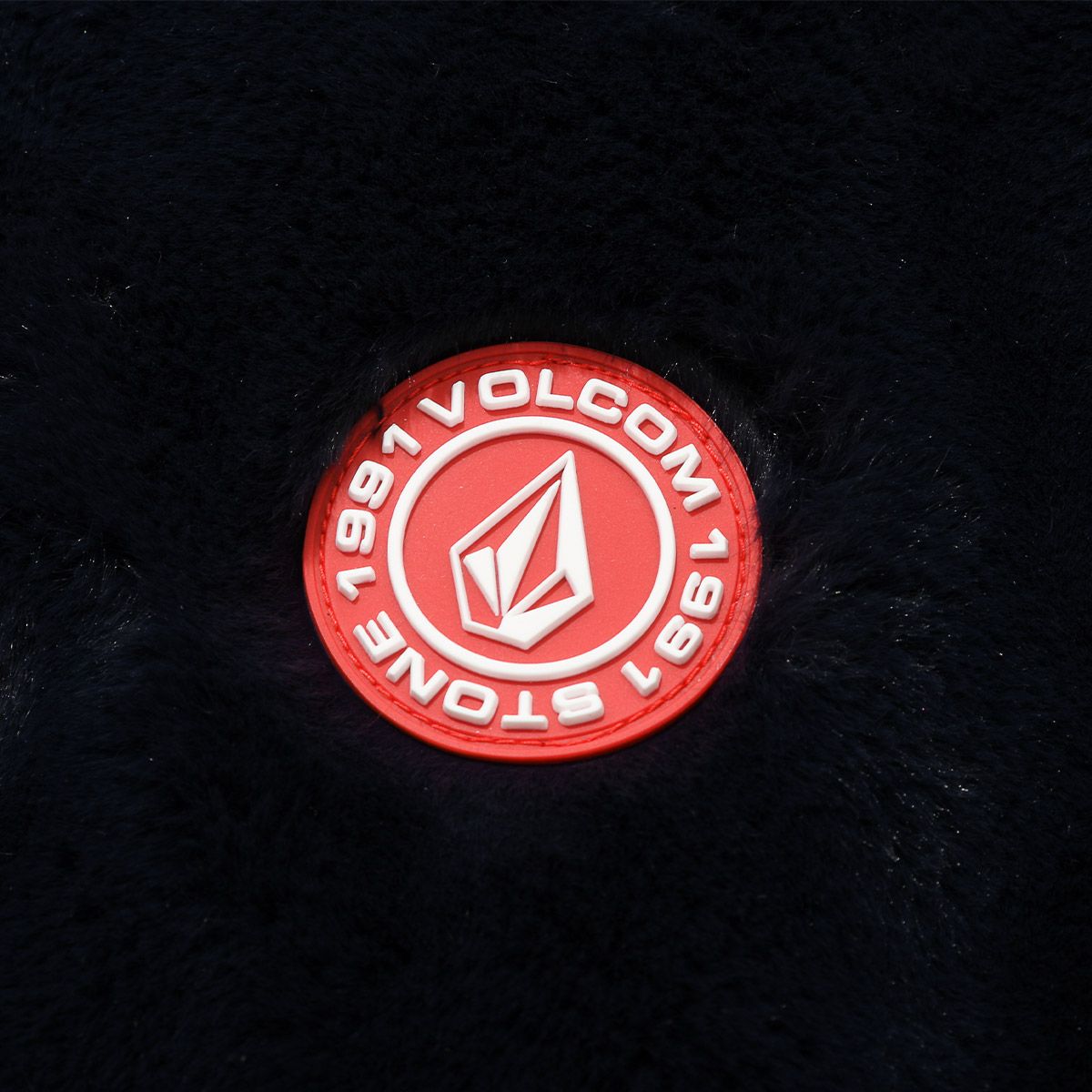 볼컴(VOLCOM) 우먼스 크롭 퍼 자켓(네이비)
