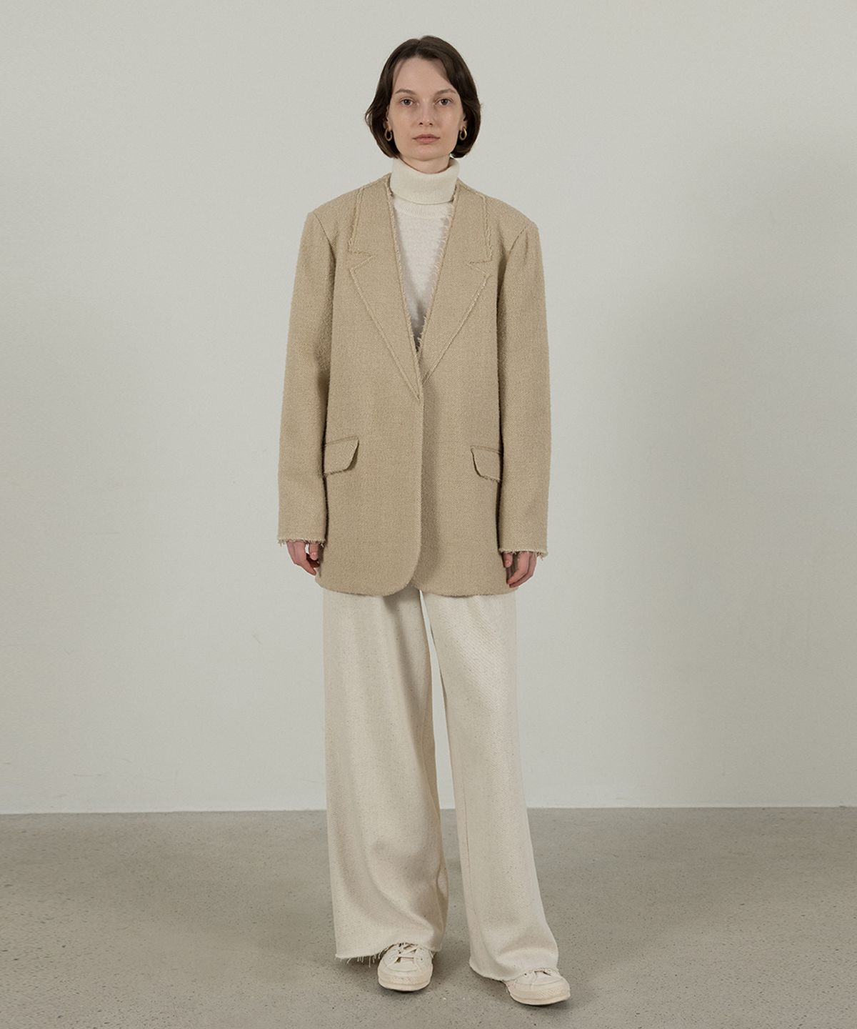 르바(LEVAR) Signature Herringbone Wool Jacket (Beige)