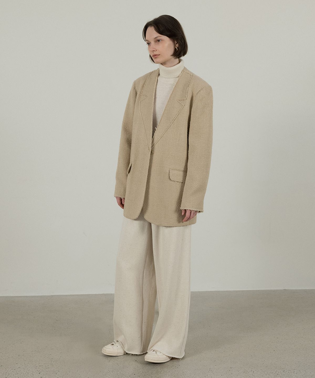 르바(LEVAR) Signature Herringbone Wool Jacket (Beige)