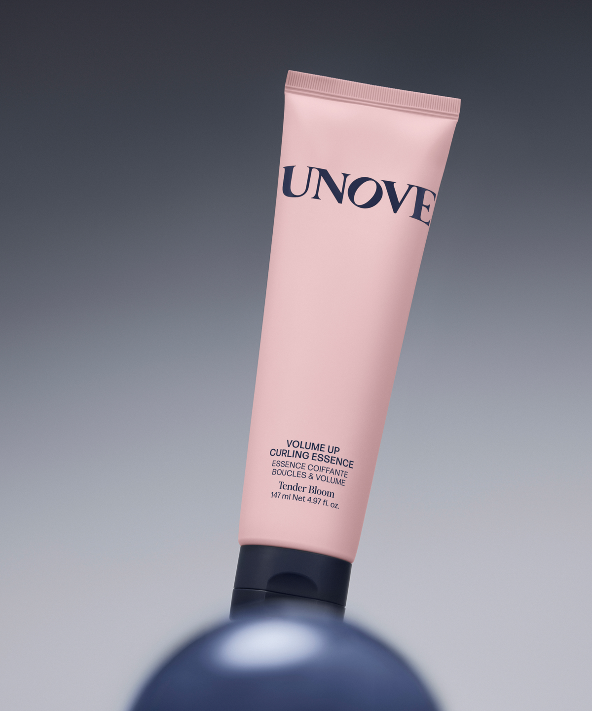 어노브(UNOVE) 볼륨 업 컬링 에센스 147ml