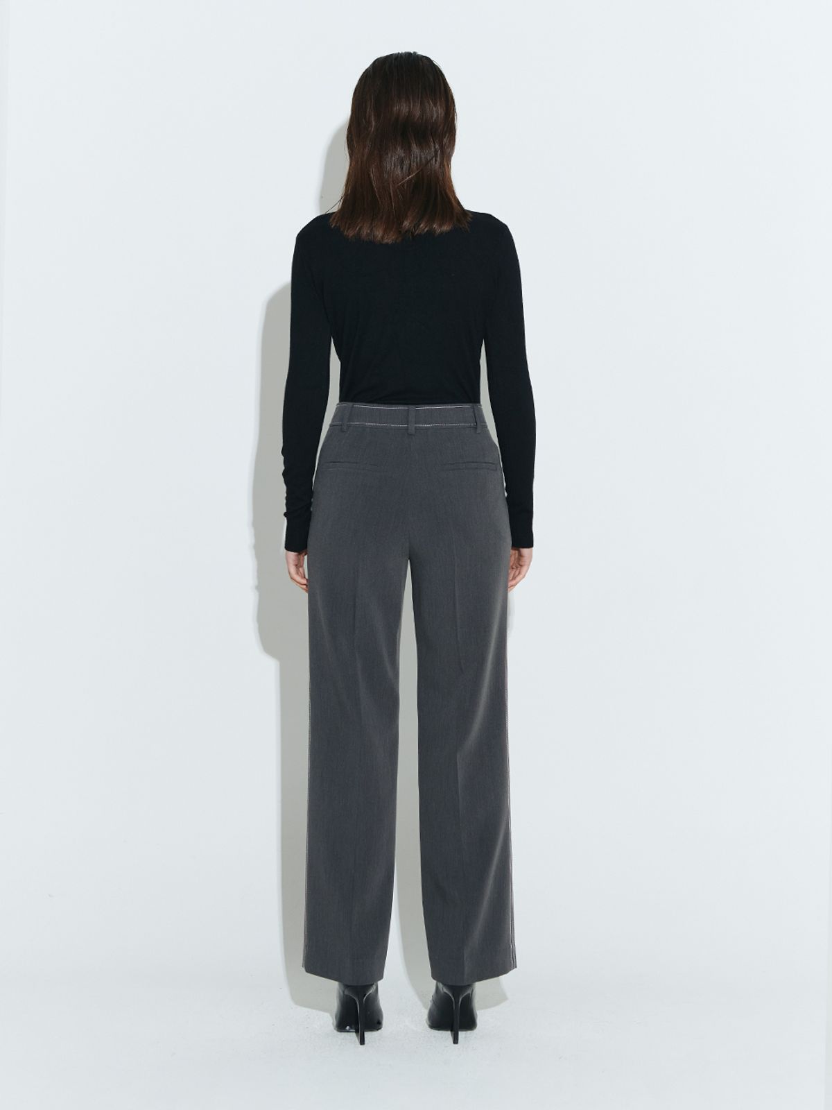 채뉴욕(CHAENEWYORK) Stitched straight trouser [Grey]