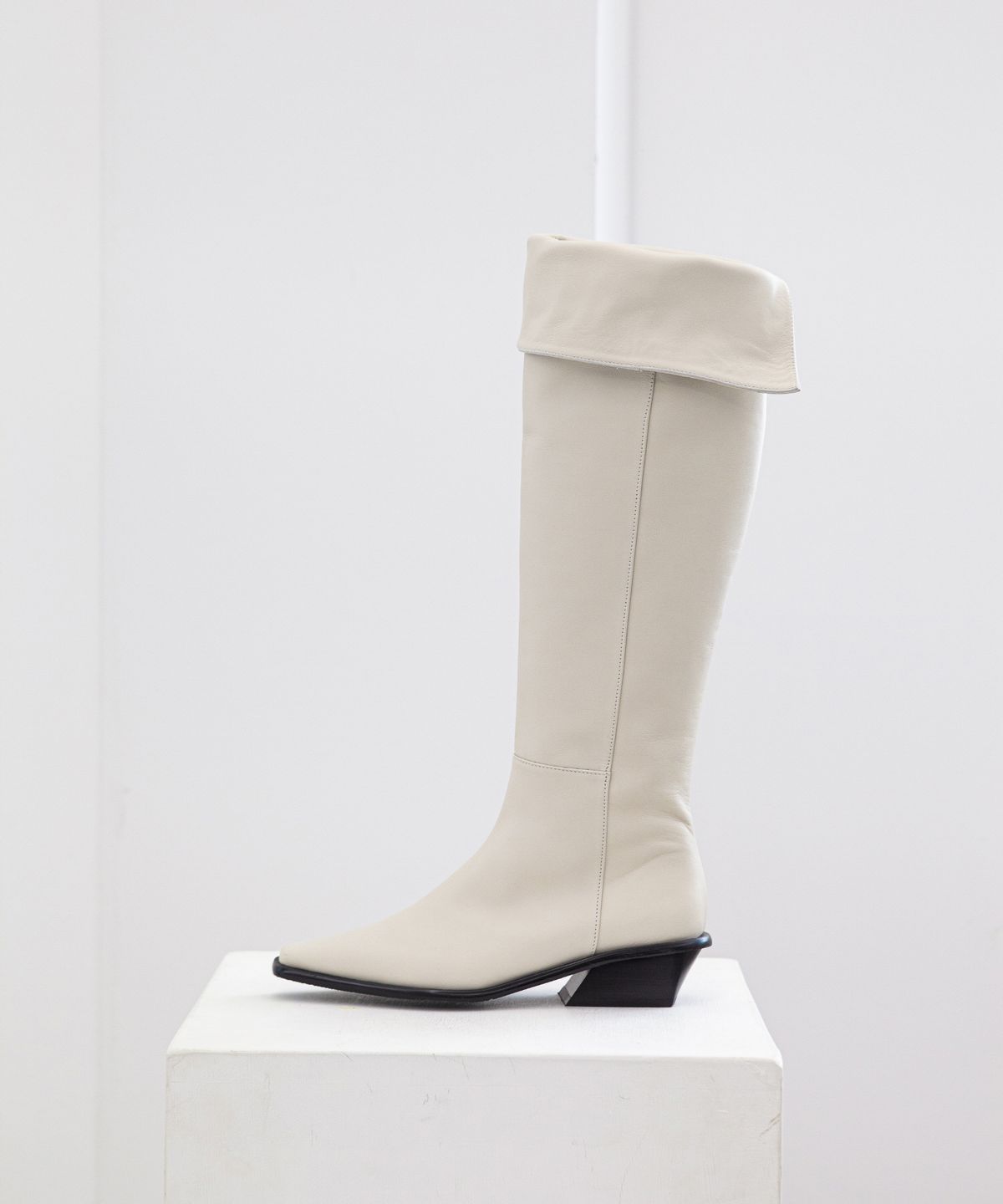 트윗비피(TWVP) Collar Knee-High Boots 칼라 니하이 부츠 21F23IV