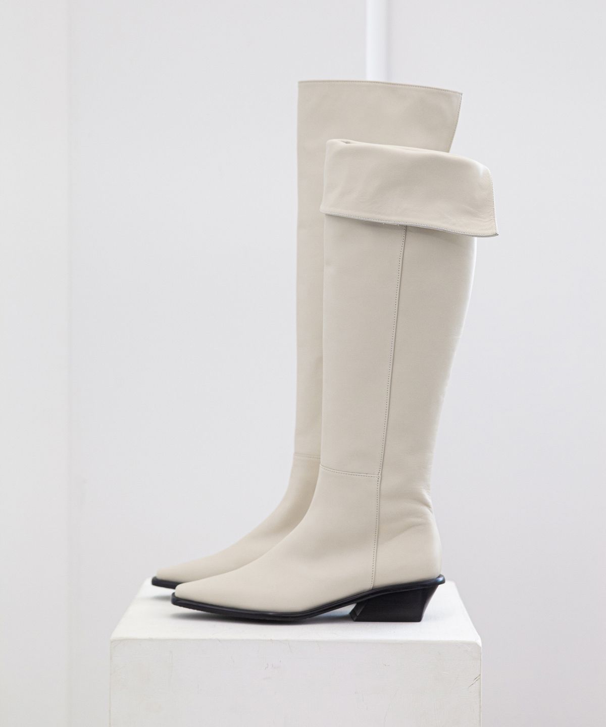 트윗비피(TWVP) Collar Knee-High Boots 칼라 니하이 부츠 21F23IV
