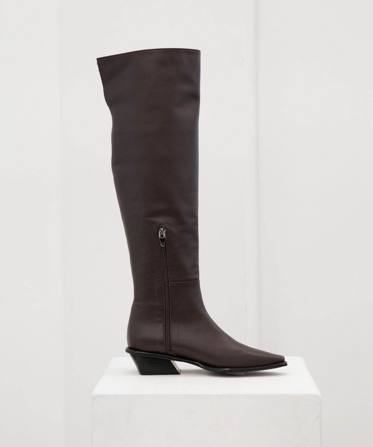 트윗비피(TWVP) Collar Knee-High Boots 칼라 니하이 부츠 21F23BR