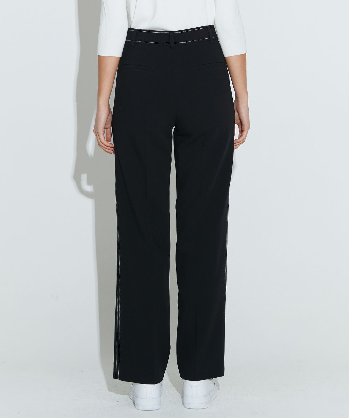채뉴욕(CHAENEWYORK) Stitched straight trouser [Black]