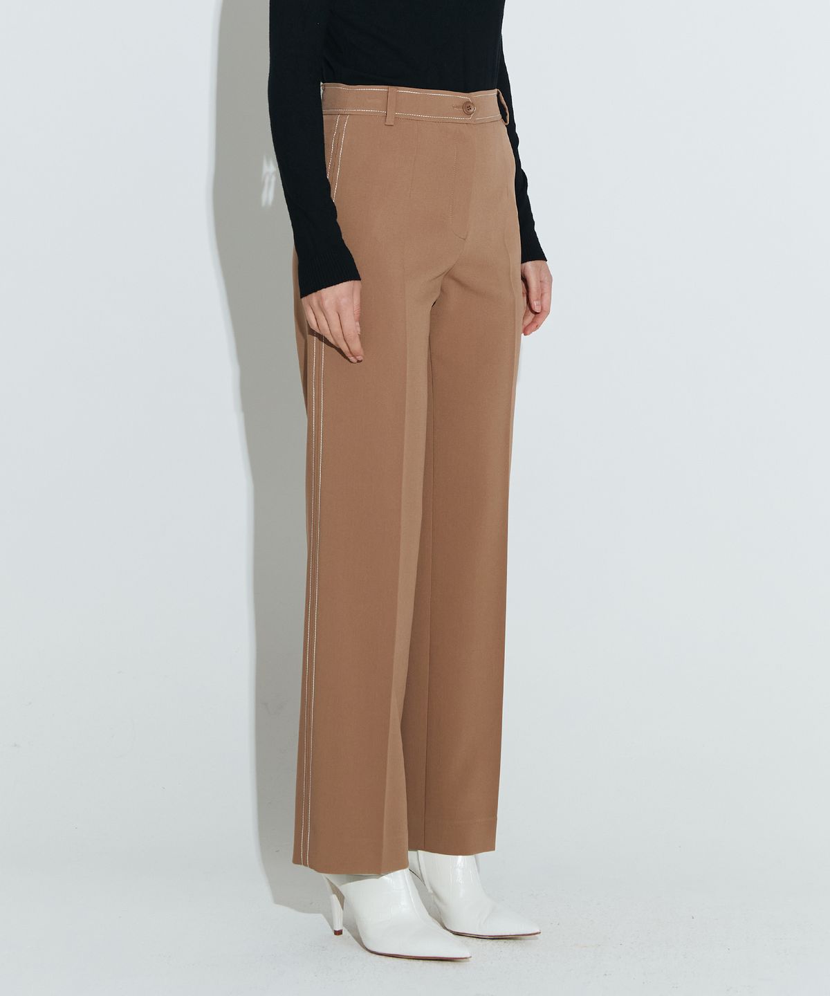 채뉴욕(CHAENEWYORK) Stitched straight trouser [Brown]